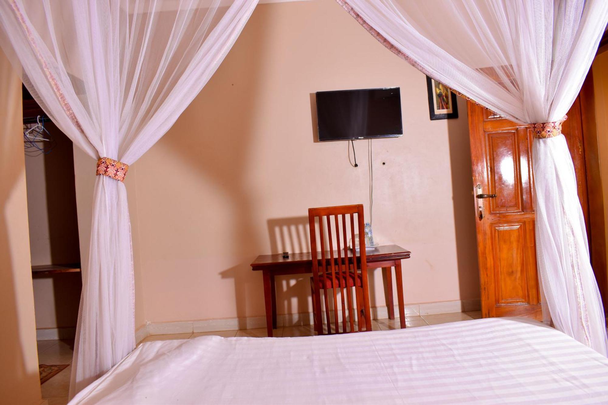 Lavic Country Resort Adjumani المظهر الخارجي الصورة