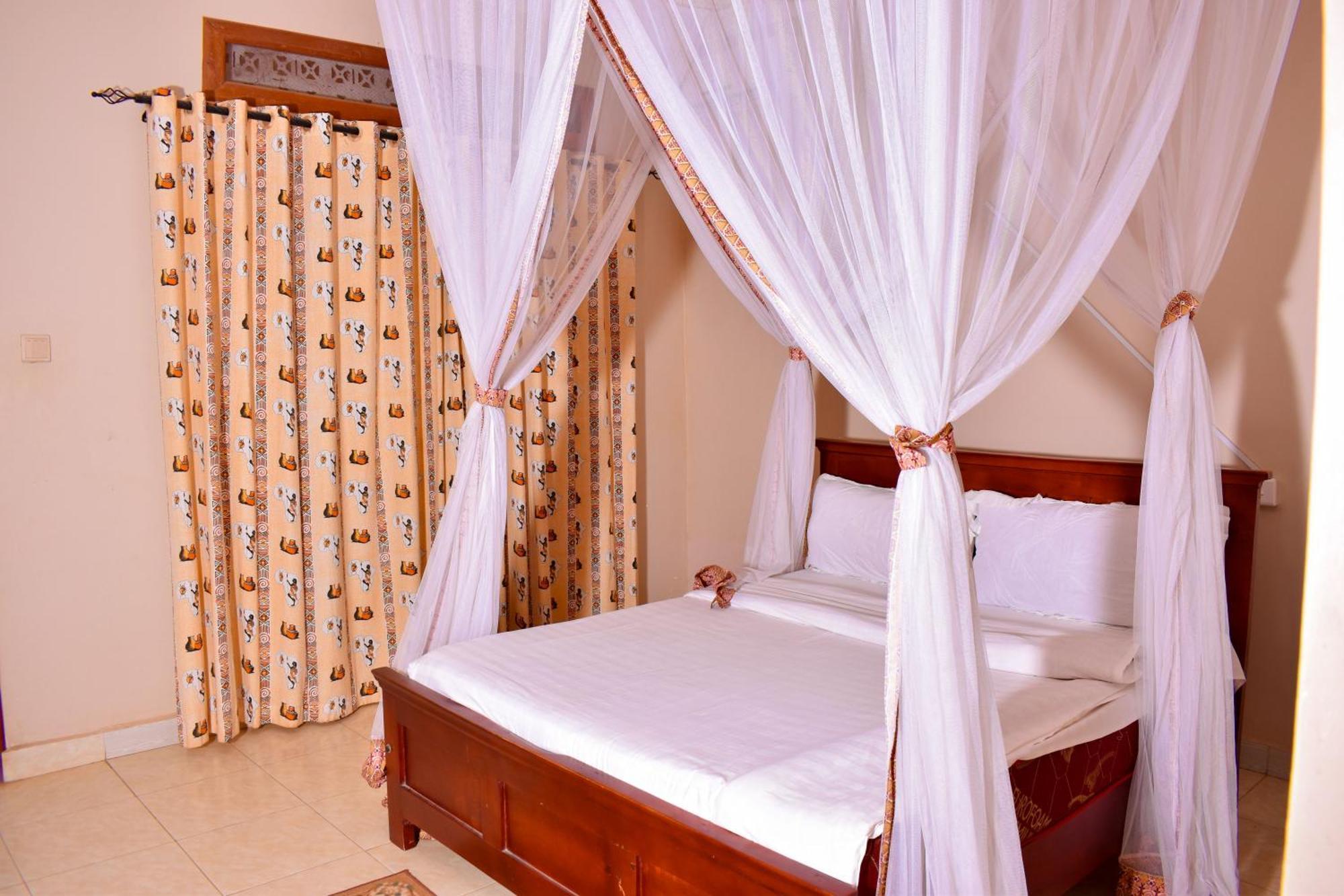 Lavic Country Resort Adjumani المظهر الخارجي الصورة